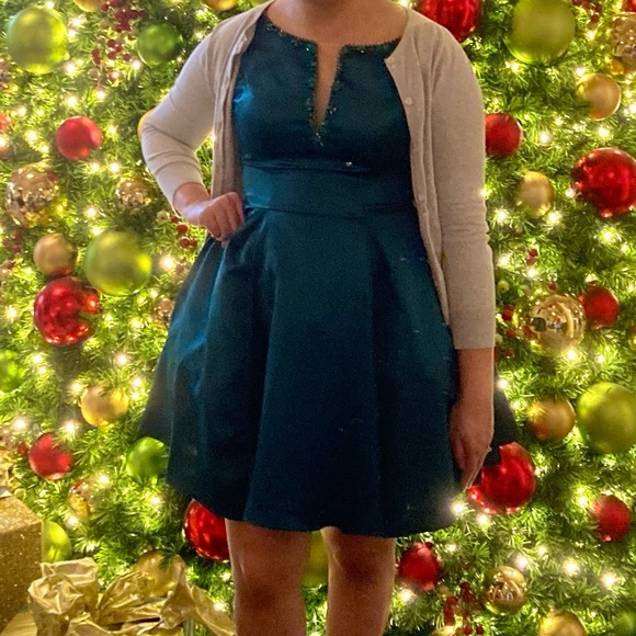 Mori Lee Emerald Green Fit and Flare Satin Cocktail Hoco Dress - Picture 2 of 4